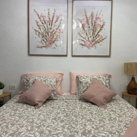 Апартаменты Seaview Port Royal, Cristianos, Heated Pool, Wifi Лос Кристианос