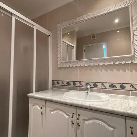 Seaview Port Royal, Cristianos, Heated Pool, Wifi * Лос Кристианос