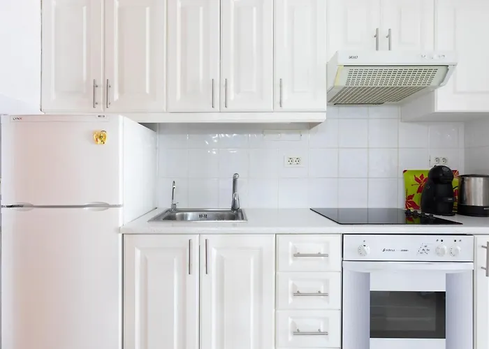 Daire Seaview Port Royal, Cristianos, Heated Pool, Wifi *