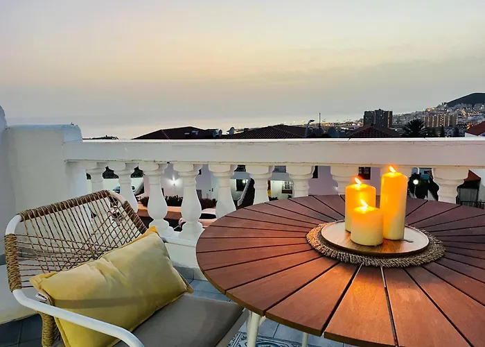 Seaview Port Royal, Cristianos, Heated Pool, Wifi Daire *