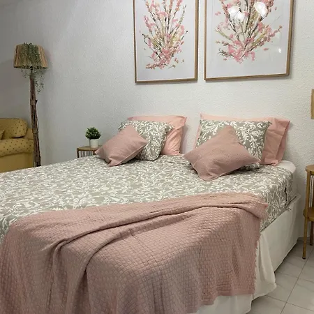 Seaview Port Royal, Cristianos, Heated Pool, Wifi דירה