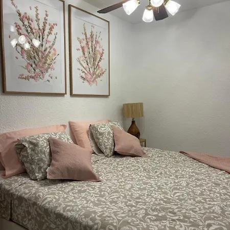 Apartmán Seaview Port Royal, Cristianos, Heated Pool, Wifi