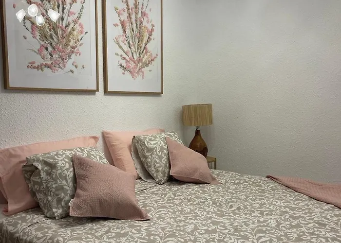 דירה Seaview Port Royal, Cristianos, Heated Pool, Wifi